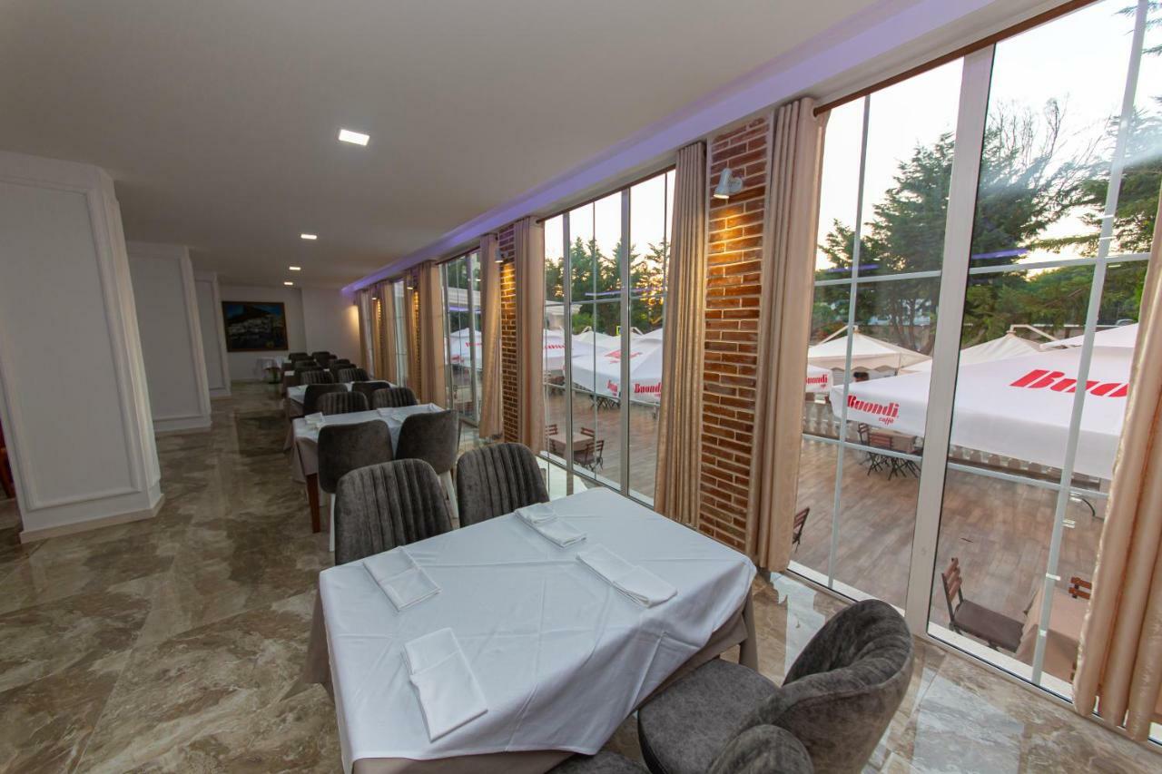 Esal Hotel Durrës Zewnętrze zdjęcie